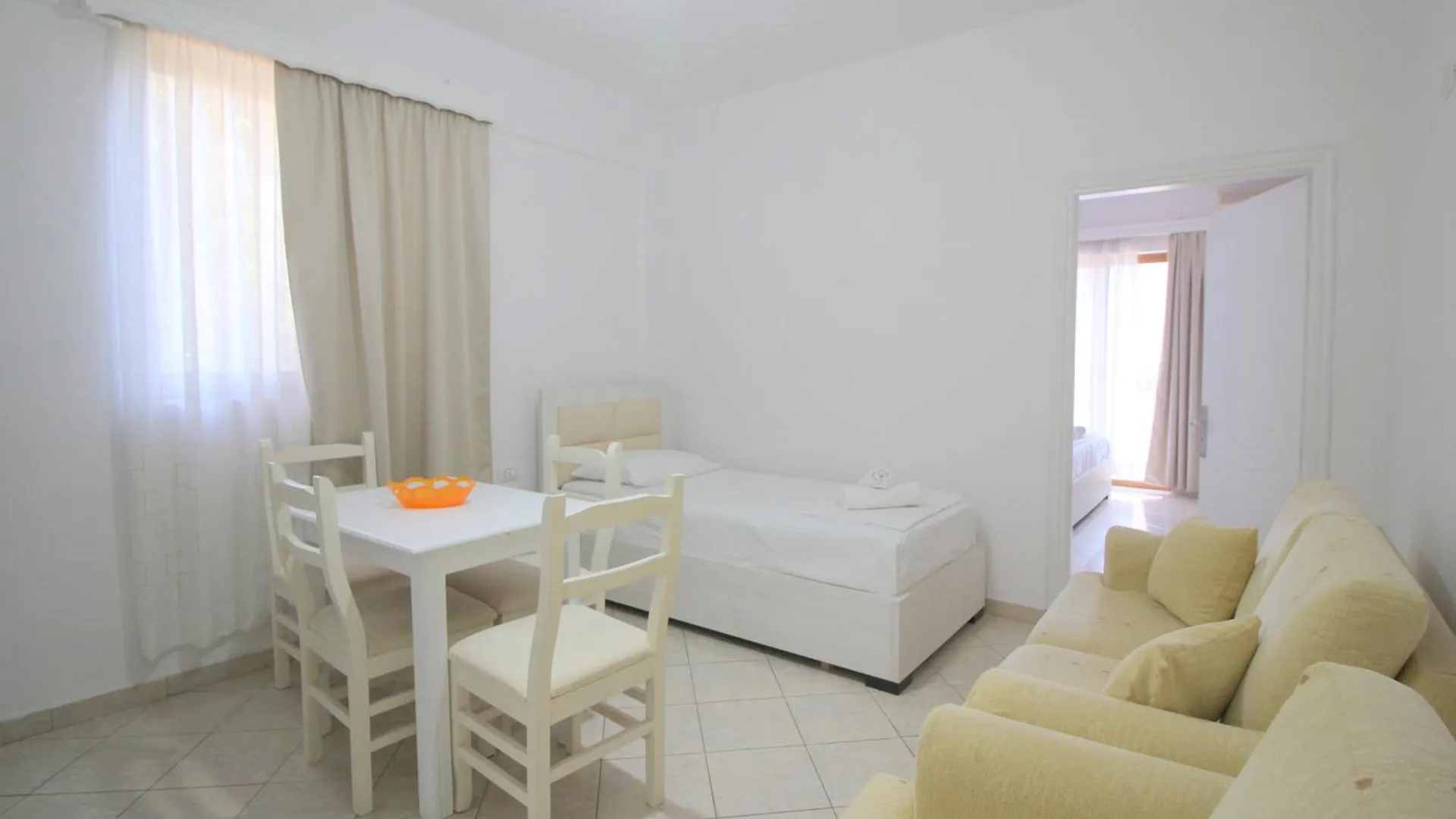 Apartment Garden Villa Eva Sarande Albania
